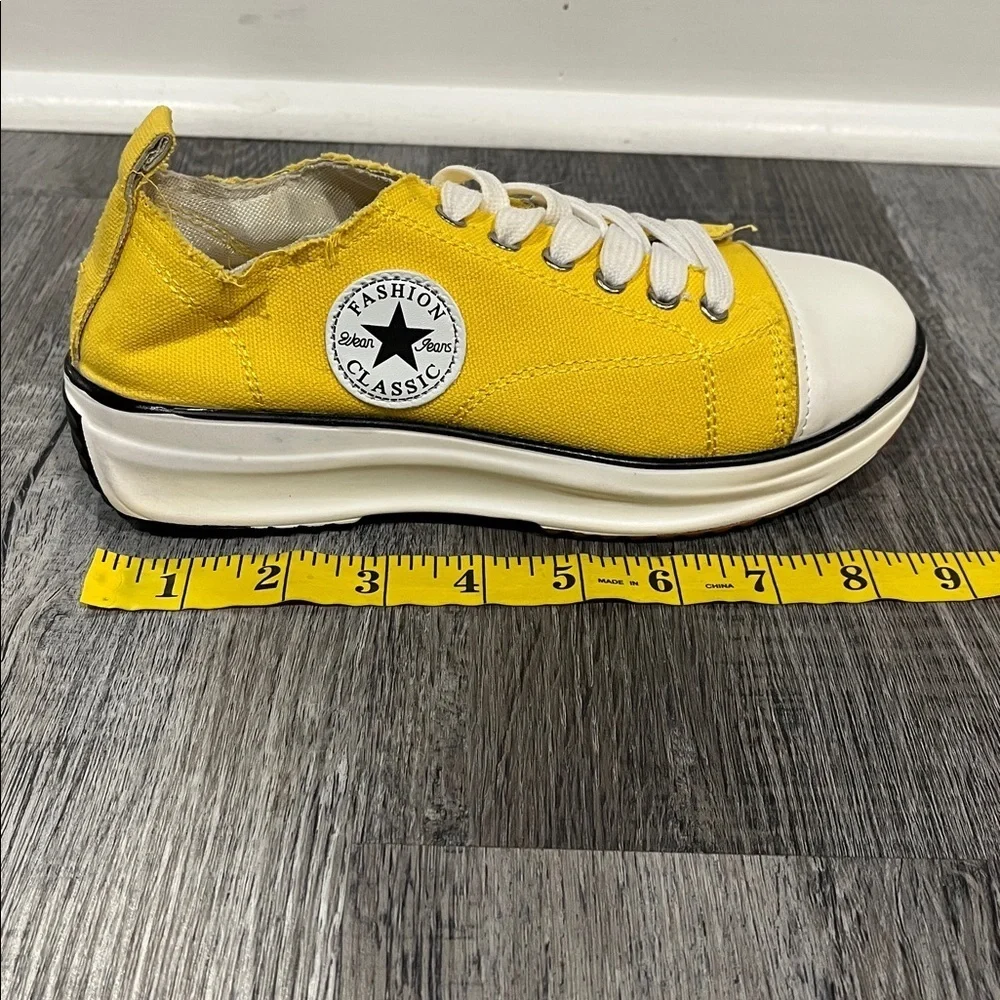 ✨ New Without Tags – Yellow High-Top Platform Sneakers (Size 36)
